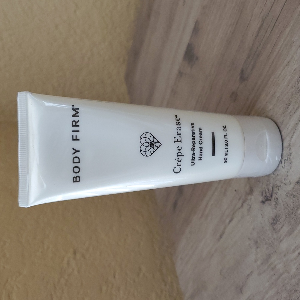 🆕️ CRÉPE ERASE by The Body Firm Ultra Reparative Hand Cream (90ml/ 3.0 fl oz)